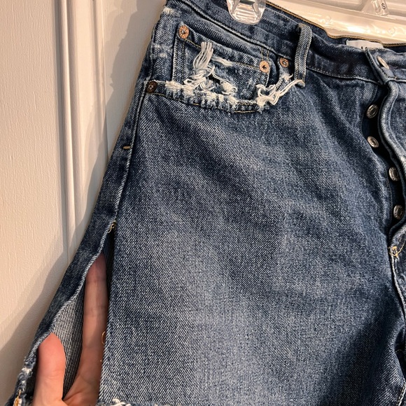 AGOLDE REESE LONG SHORTS ✨ - Picture 3 of 5